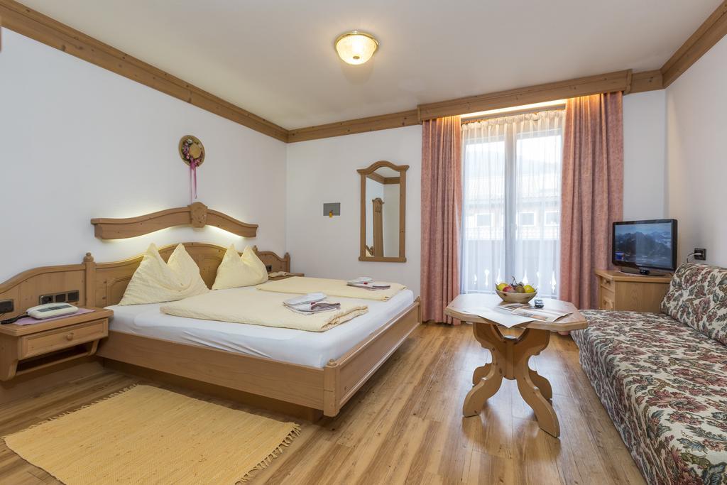 Landhotel Tharerwirt Olang ภายนอก รูปภาพ